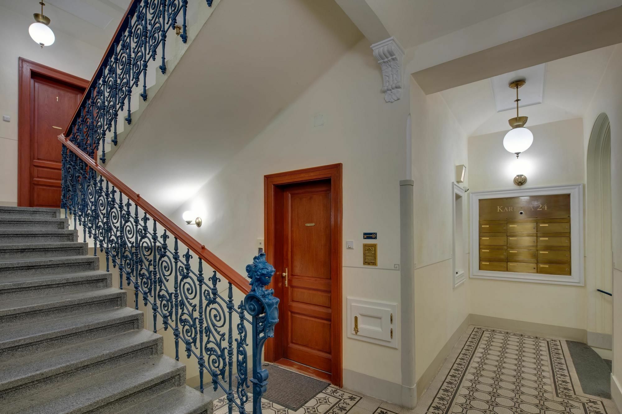 Charles Bridge Premium Residence Πράγα Εξωτερικό φωτογραφία